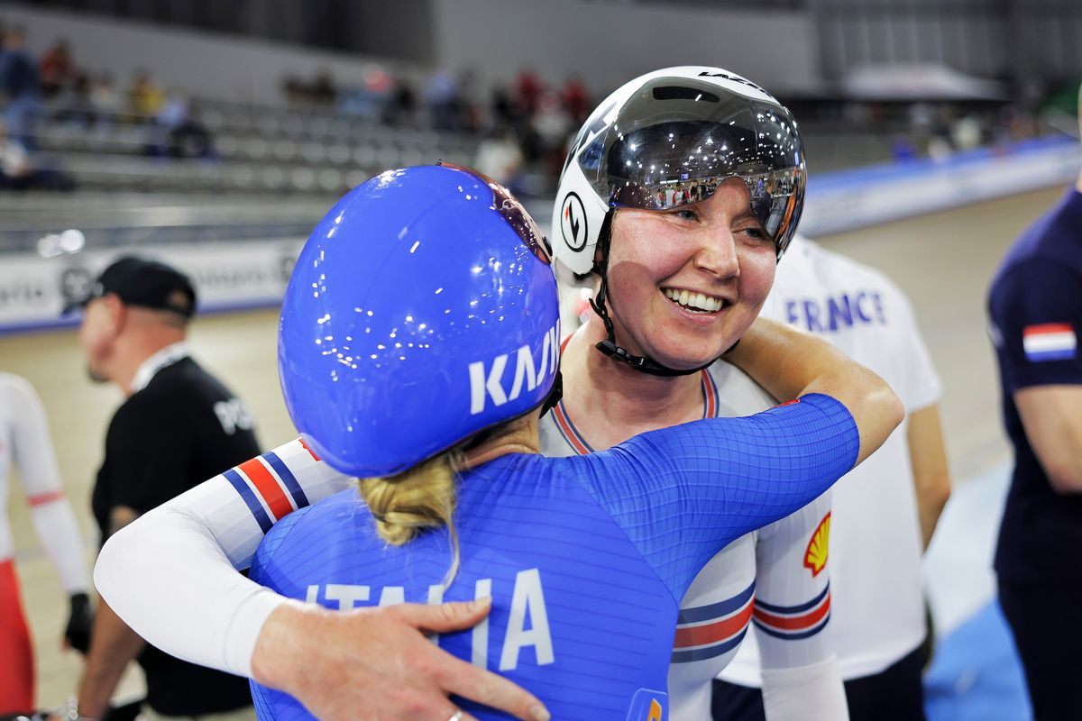 Picture by Alex Whitehead/SWpix.com - 14/04/2024 - Cycling - Tissot UCI Track Nations Cup - Round 3: Milton - Mattamy National Cycling Centre, Milton, Ontario, Canada - Women&#039;s Omnium - Points Race 4/4 - Letizia Paternoster of Italy Wins Silver (left) and Katie Archibald of Great Britain wins Gold (right)