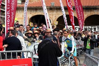 Contador was in the centre of attention when he rolled to the sign-in.