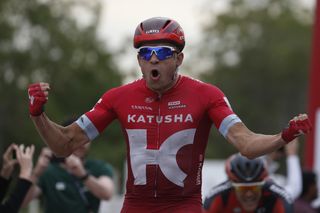 Alexander Kristoff wins stage three of the 2016 Tour of Oman (Sunada)