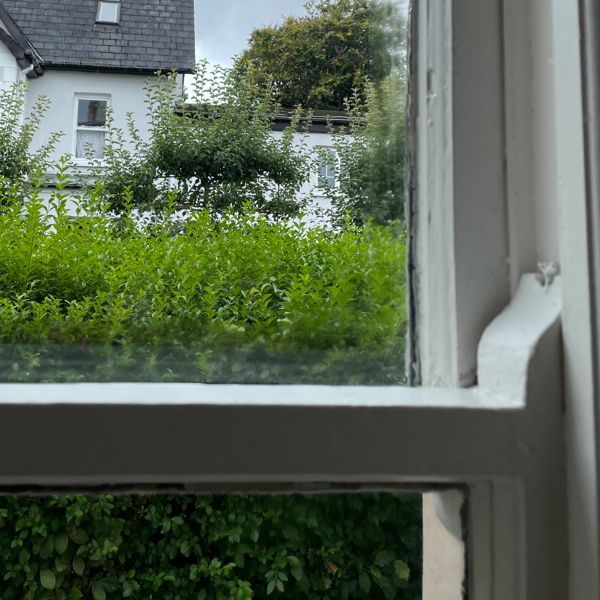 sash window corner