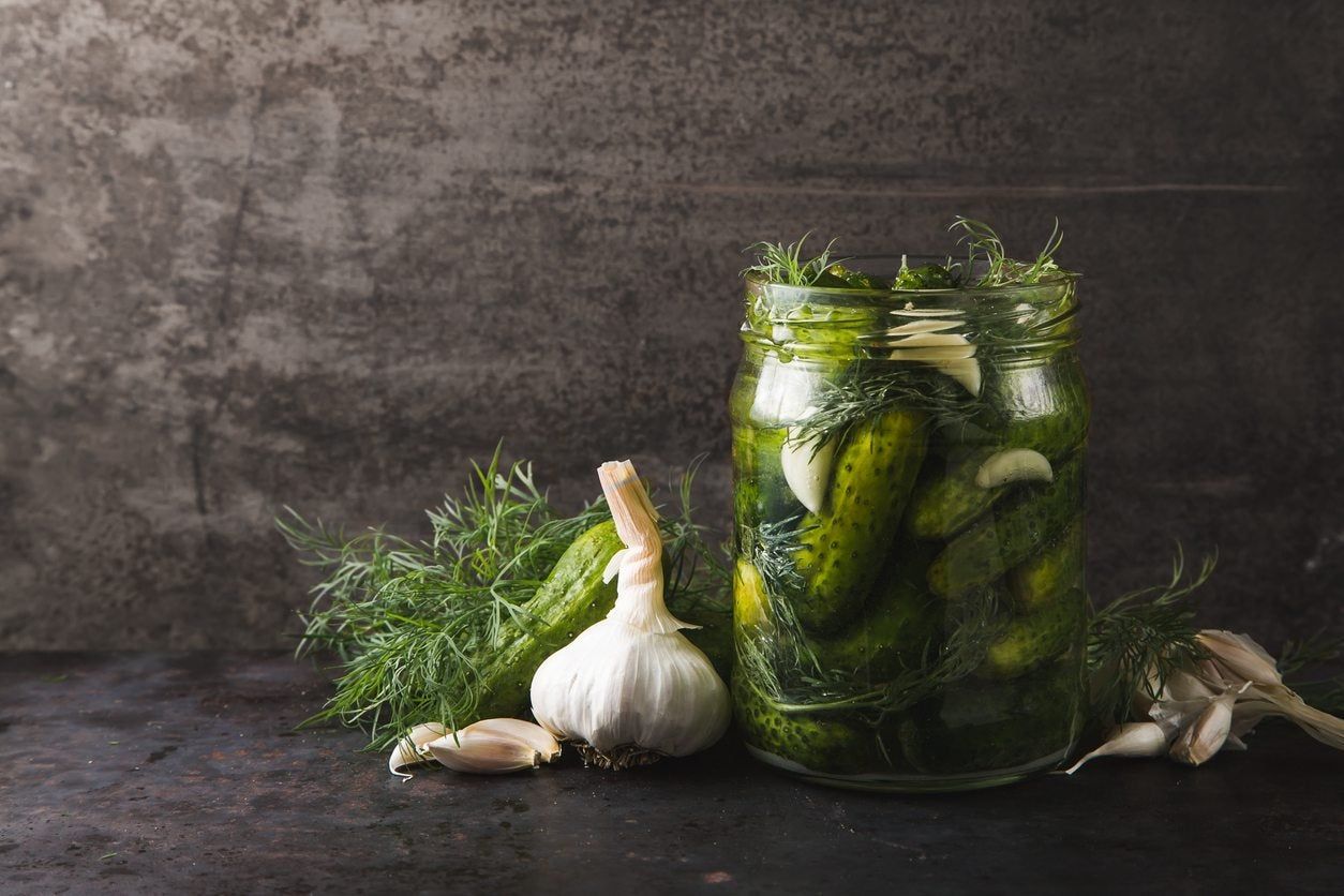 Growing Herbs For Pickling: Learn About Spices For Pickles In The