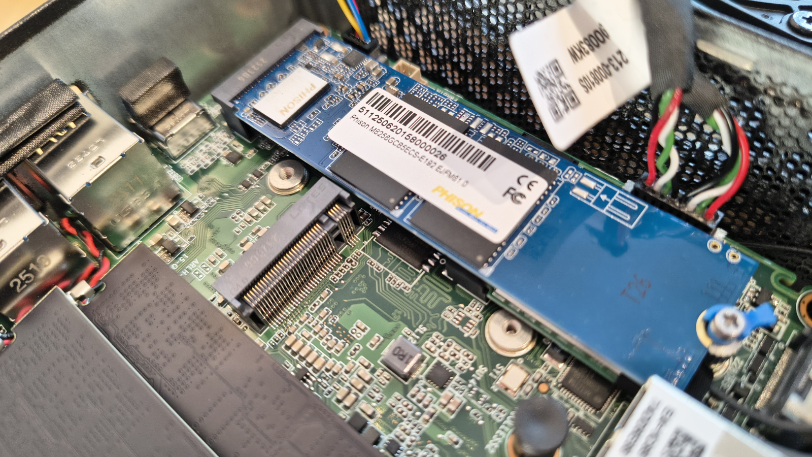 ECS EliteGroup LIVA Z11 Plus