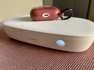 Mophie Uv Sanitizer Wireless Charging Airpods Side