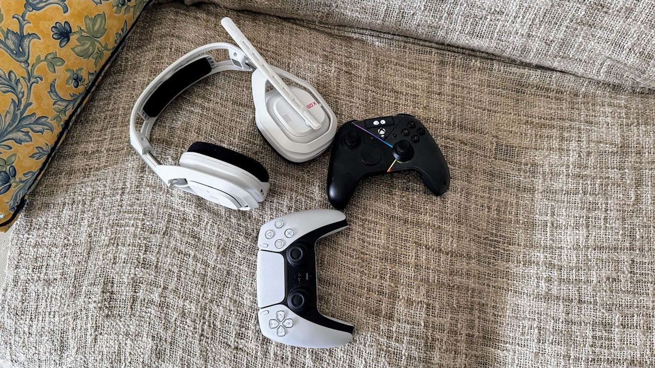 Logitech G Pro Astro A50 X wireless gaming headset