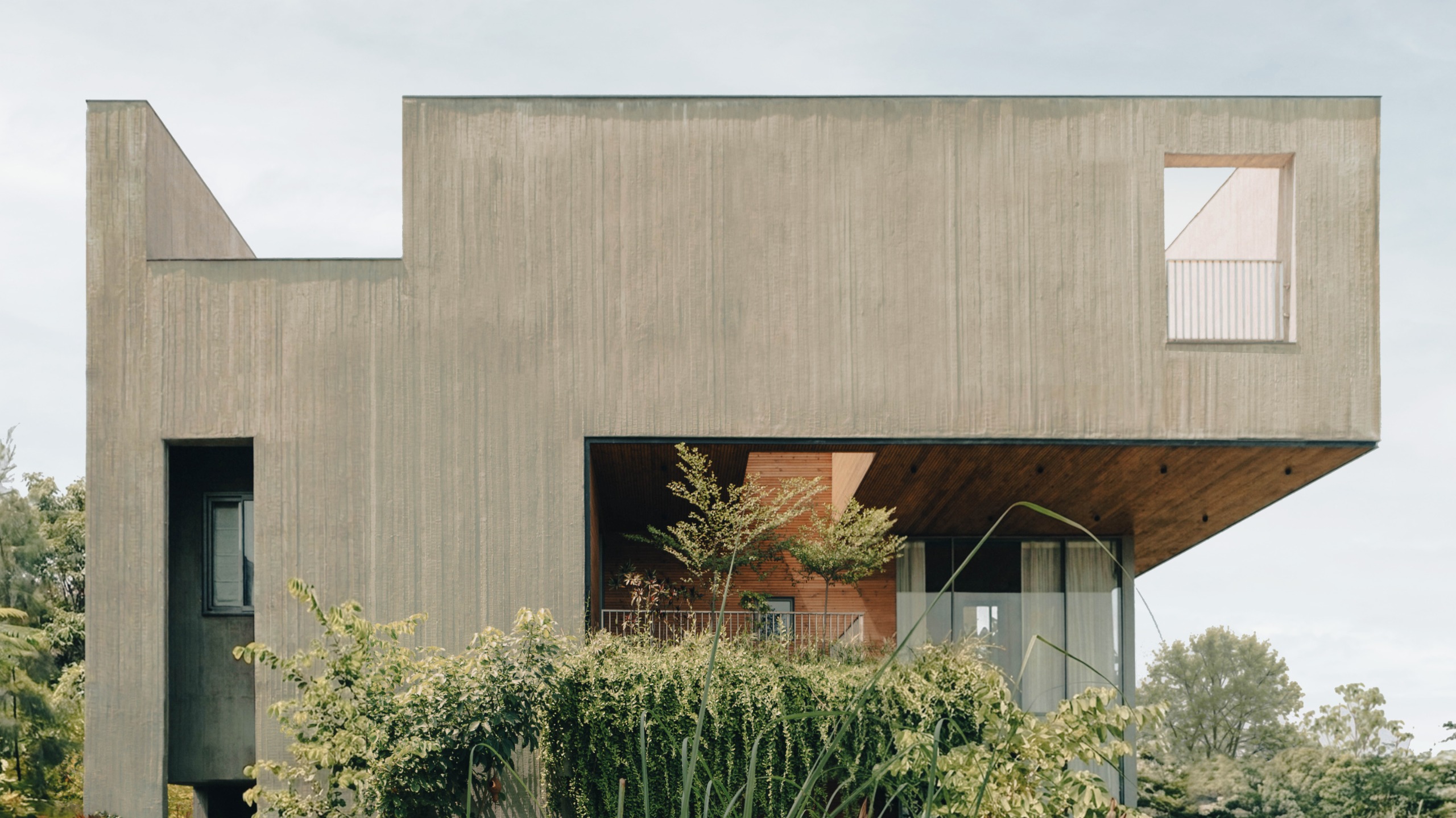 Solidus, Private Residence No. 09, a house in Ahmedabad, by FLXBL