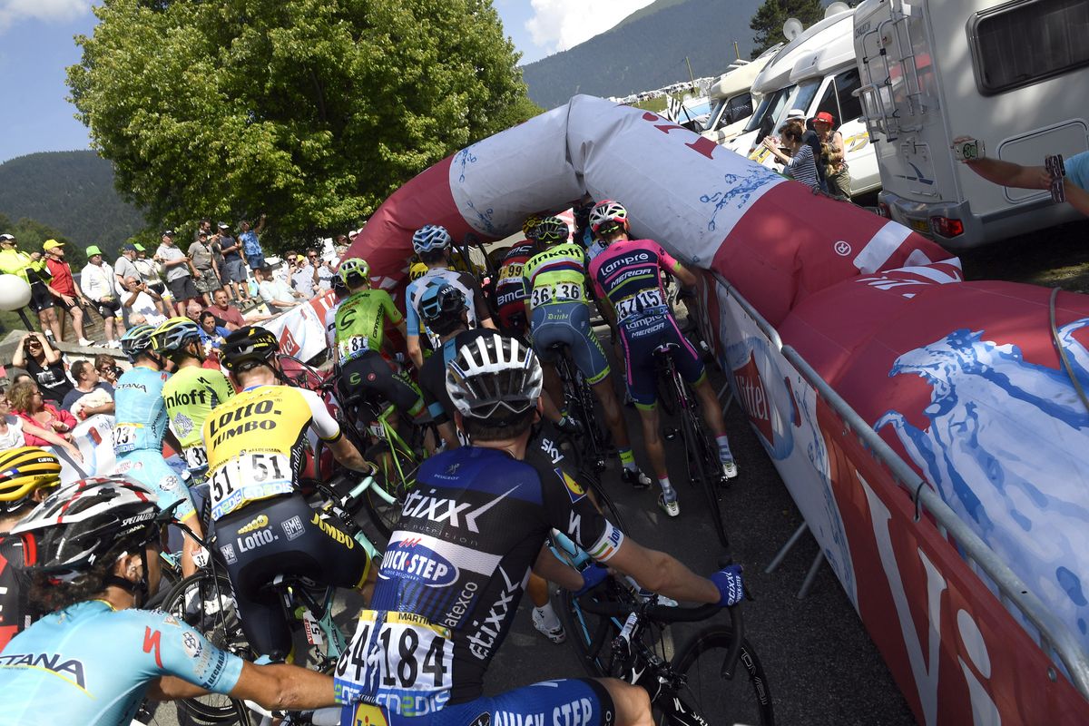 The 1km to go banner deflated ahead of the peloton on stage 7