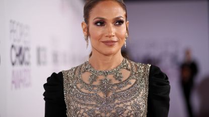 Actress/recording artist Jennifer Lopez attends the People's Choice Awards 2017 at Microsoft Theater on January 18, 2017 in Los Angeles, California