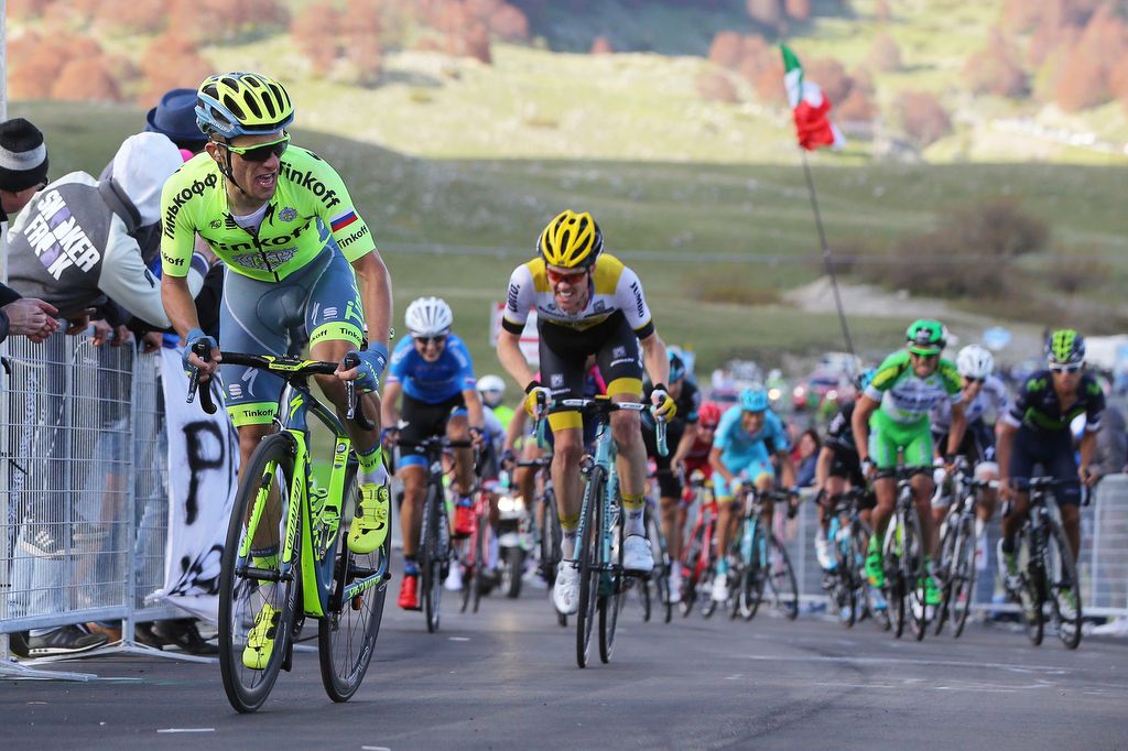 Rafal Majaka attacking on the road to Roccaraso during stage 6