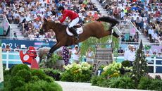 Karl Cook and Caracole de la Roque in Olympic showjumping, Paris 2024