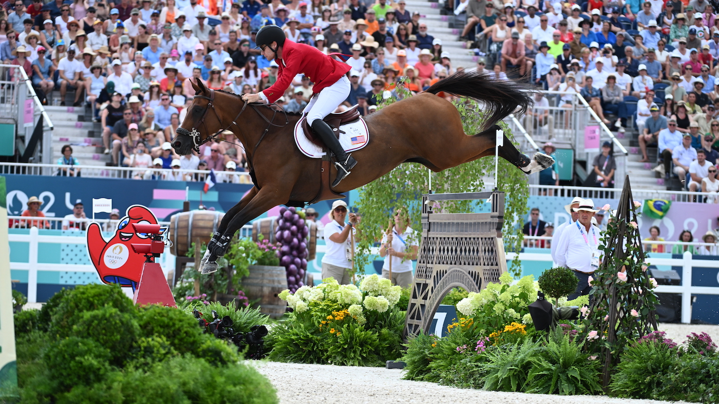 Karl Cook and Caracole de la Roque in Olympic showjumping, Paris 2024