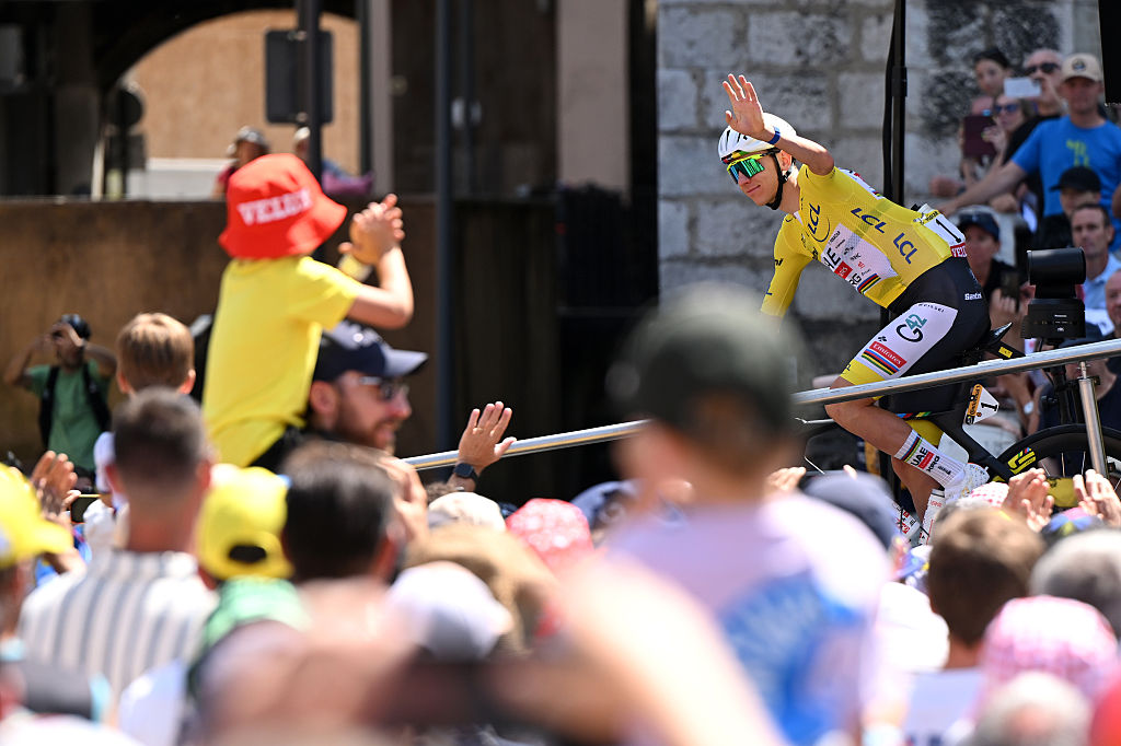 Tour de France stage 18 LIVE: Race returns to the mountains for first of Alpine triple header