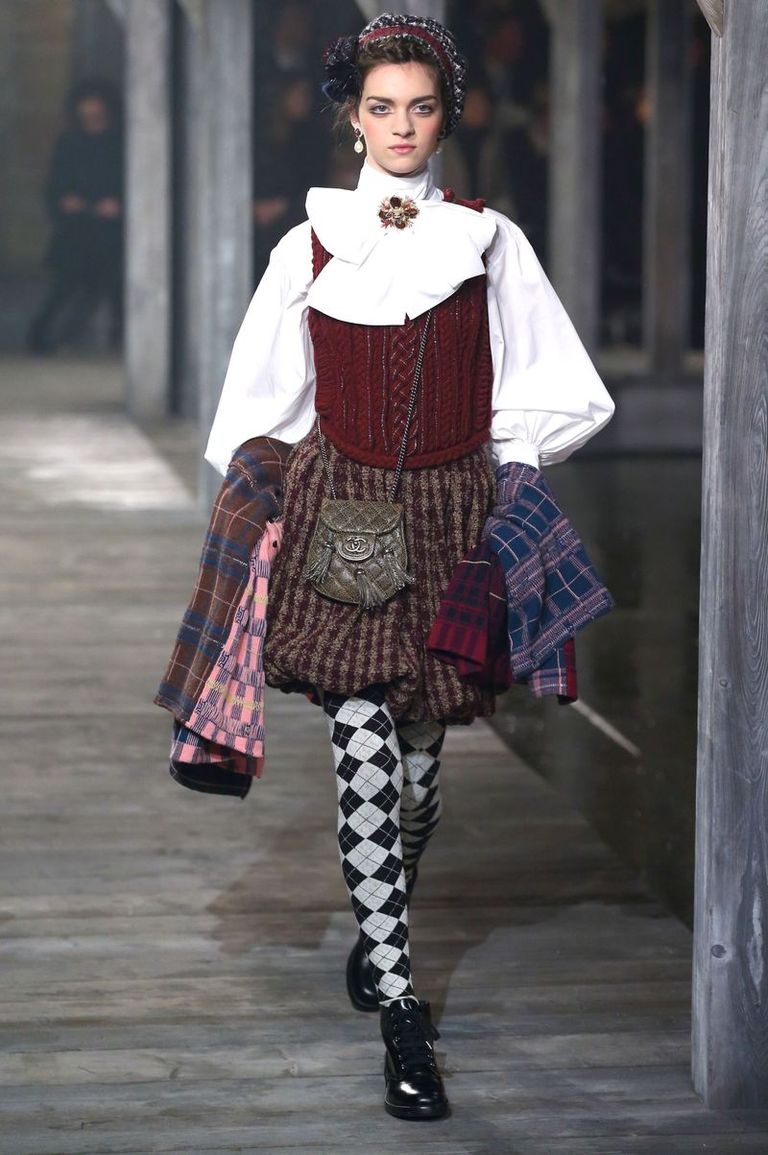 Karl Lagerfeld's 45 Most Iconic Chanel Runway Looks | Marie Claire