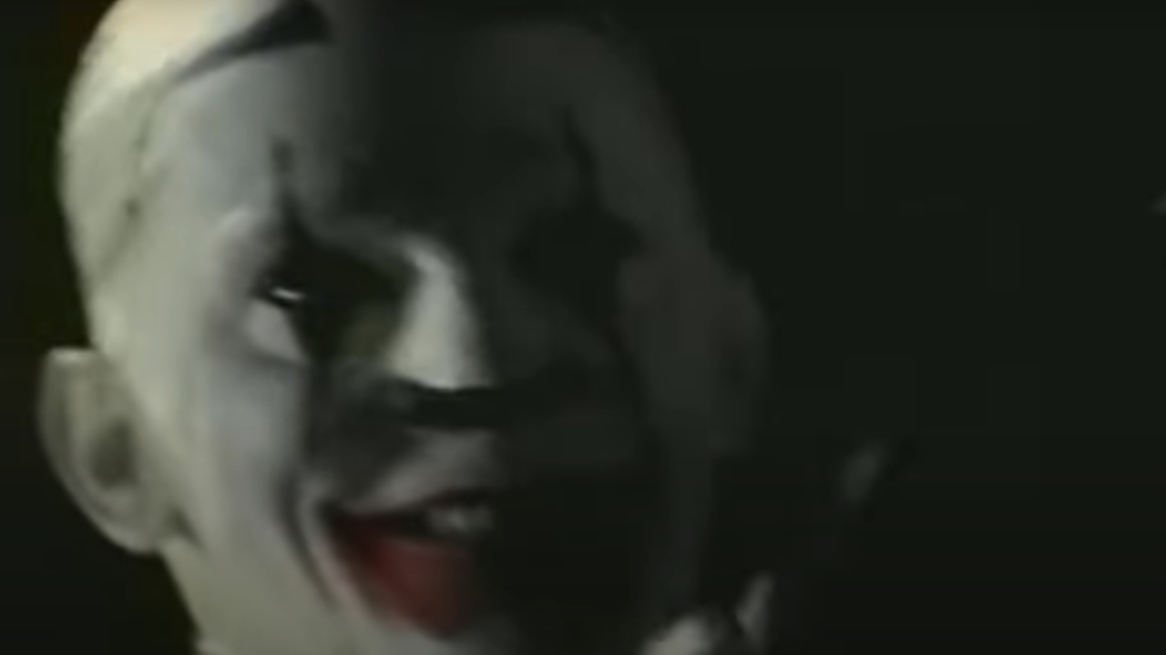 The smiling, made-up killer from The Clown at Midnight