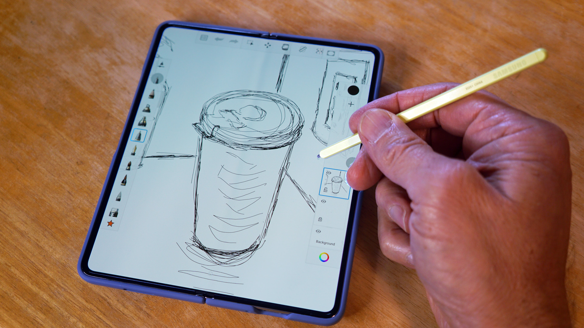 Samsung Galaxy Z Fold 5 S Pen استفاده می کند