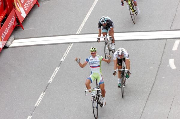 Peter Sagan (Liquigas-Cannondale) flashes across the line.