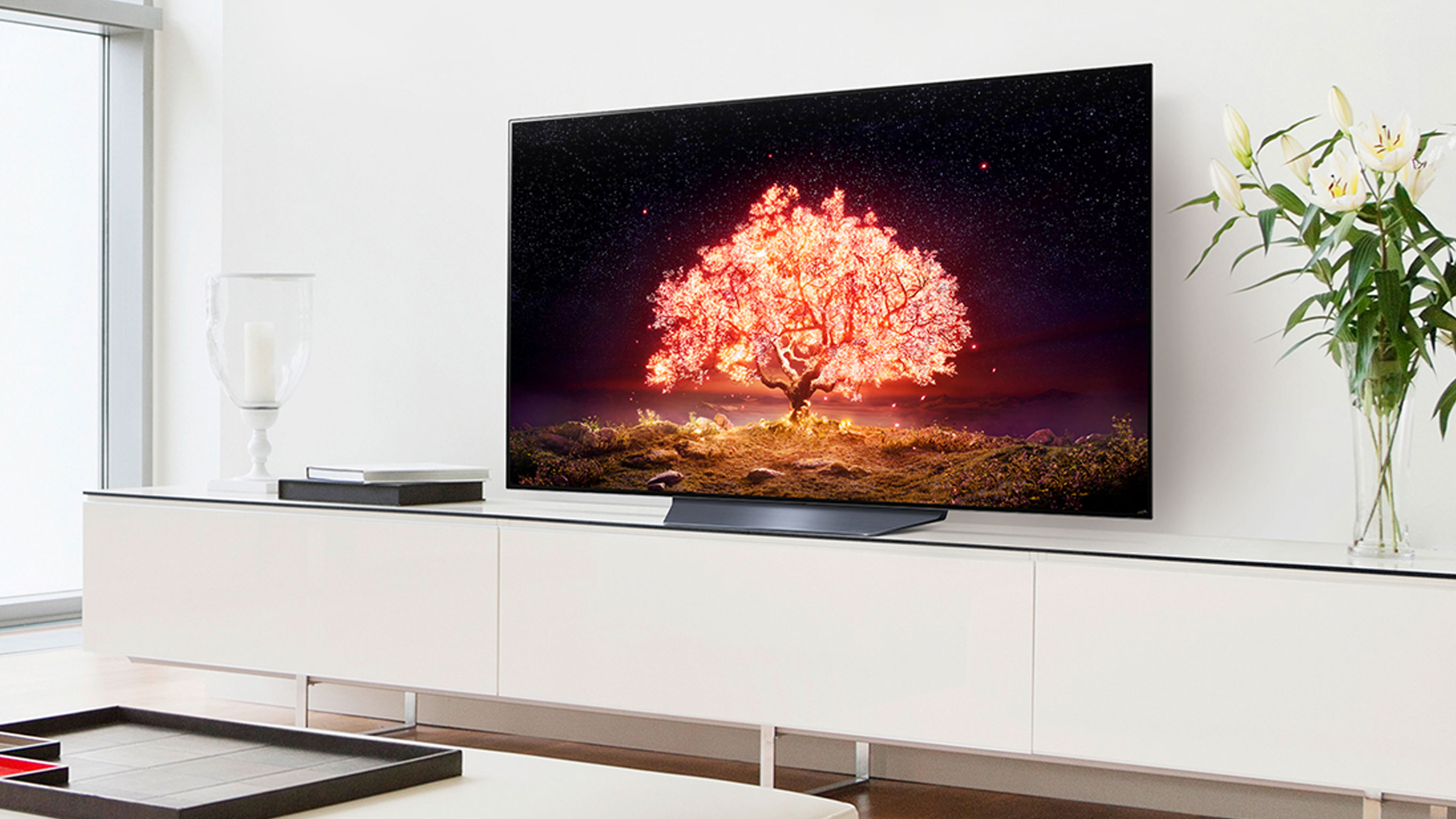 kathedraal Ik heb een Engelse les Treinstation Best LG TVs to buy in 2021: LG OLED, Nano Cell, QNED and 4K UHD TVs |  TechRadar
