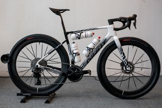 Prototype Giant and Liv gravel race bikes spotted ahead of Unbound Gravel 