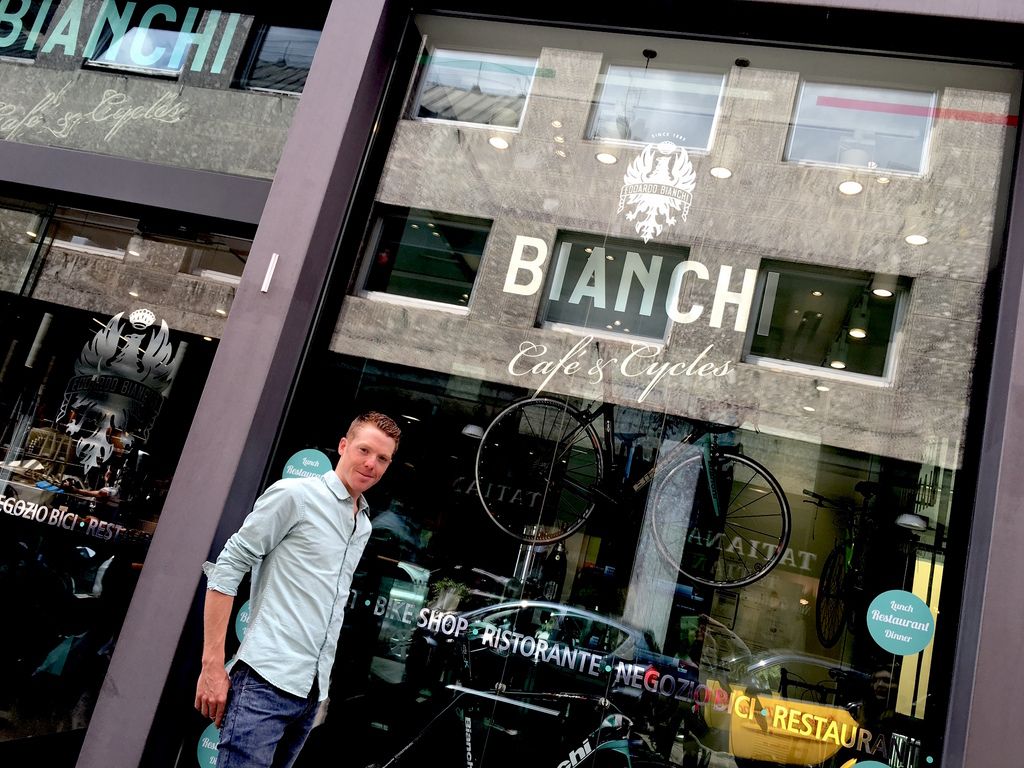 Steven Kruijswijk at the Bianchi Caf&eacute; &amp; Cycles in Milan