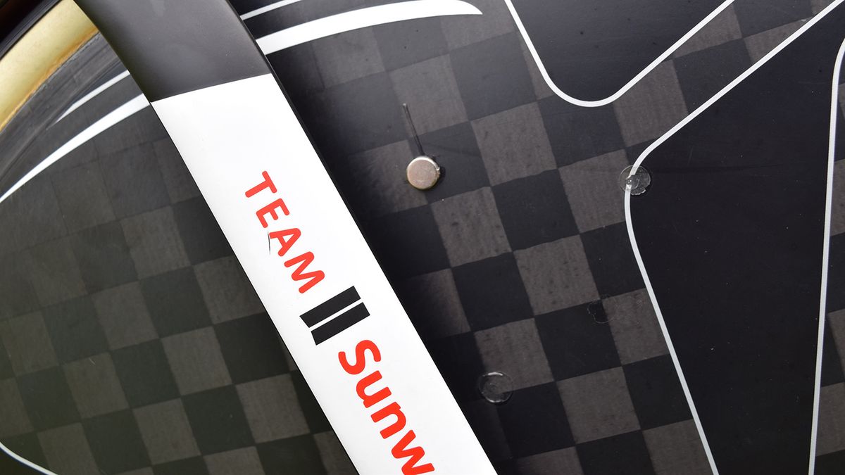 With a lack of spokes, sensors are glued to the carbon disc