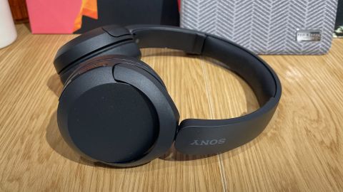Over-ear headphones: Sony WH-CH520