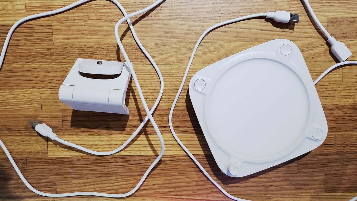 Elgato Key Light Neo set-up on a computer desk