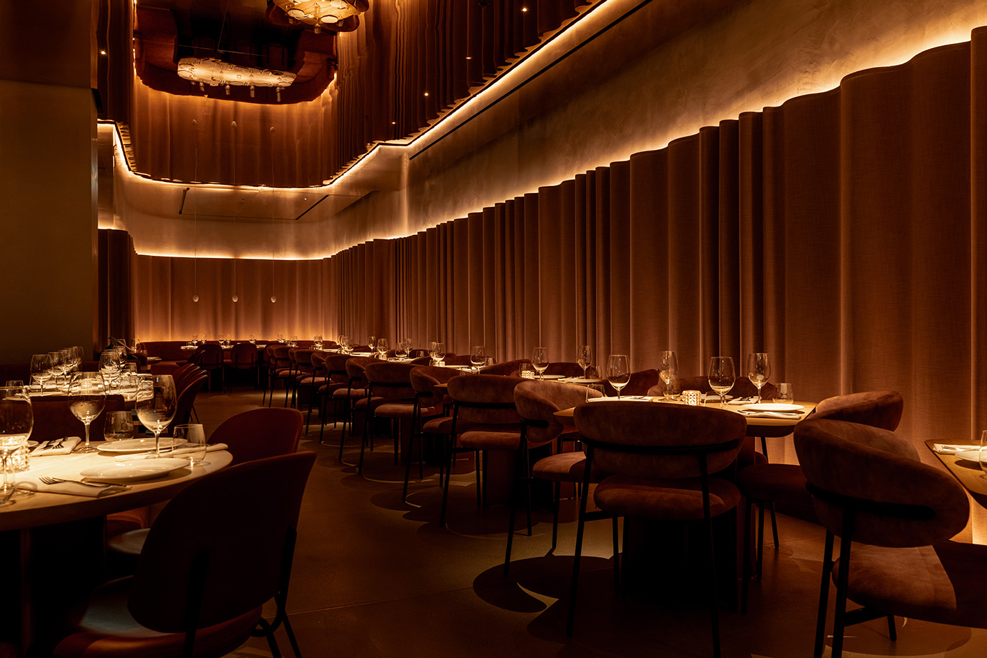 food and mood at Mr Porter in london, low lights and lots of minimalist dishes