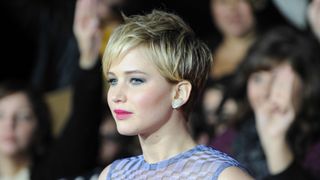 jennifer lawrence with a wixie haircut