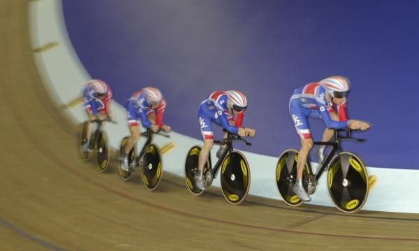 Bradley Wiggins leads the British team in the men's 4,000m team pursuit qualifying round