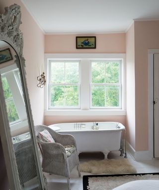 Farrow & Ball Pink Ground paint in bathroom