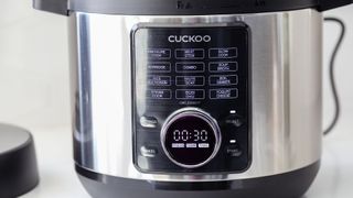 Cuckoo CMC-ZSN601F Pressure Cooker