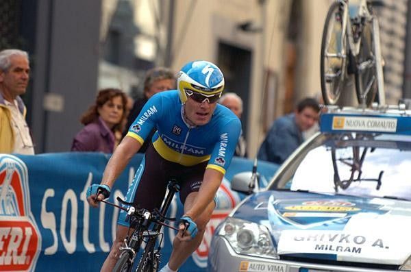 Cornering near the finish