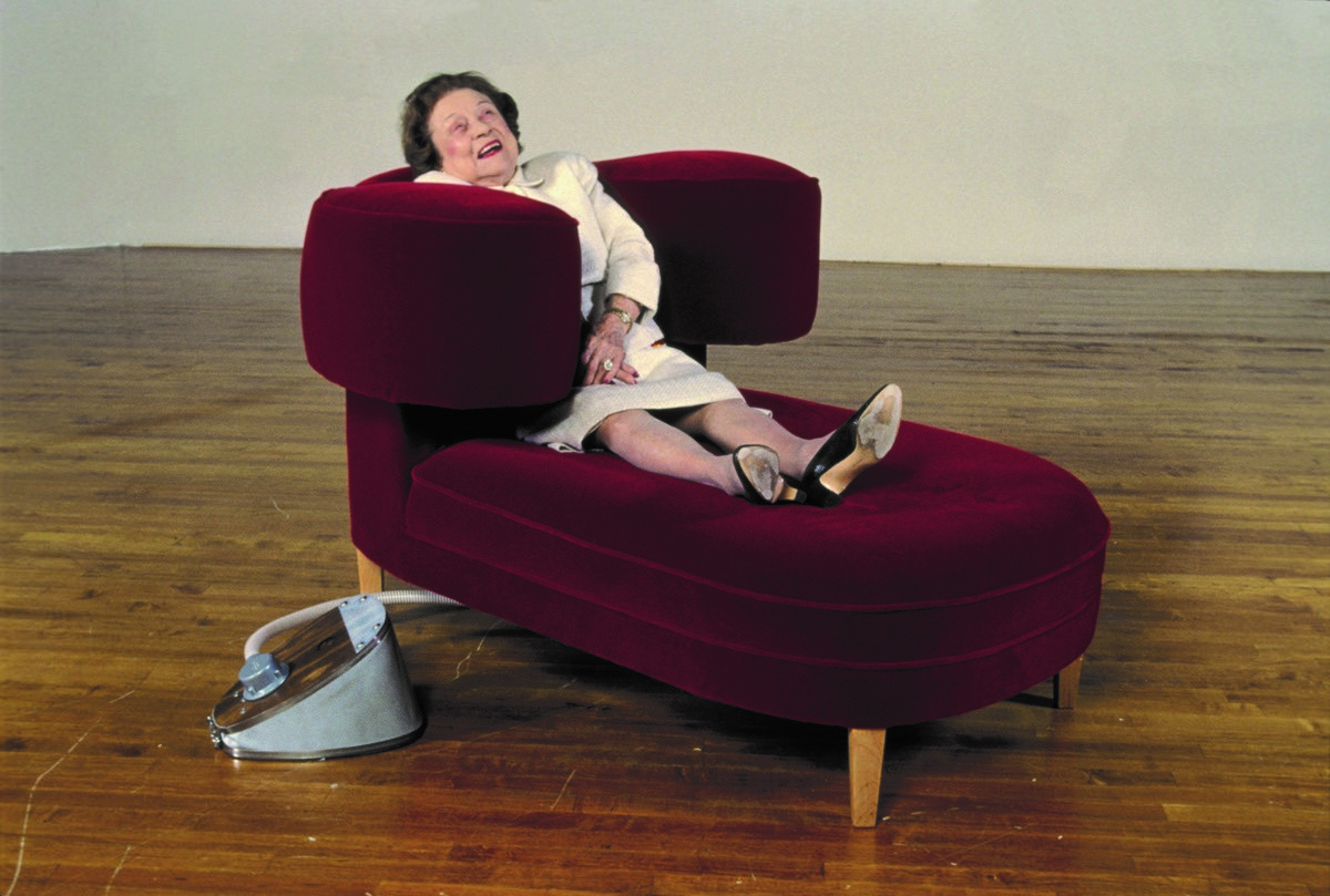 Squeeze Chair (chaise longue), 1998 by Wendy Jacob, inspired by Temple Grandin. Photo by Ted Diamond
