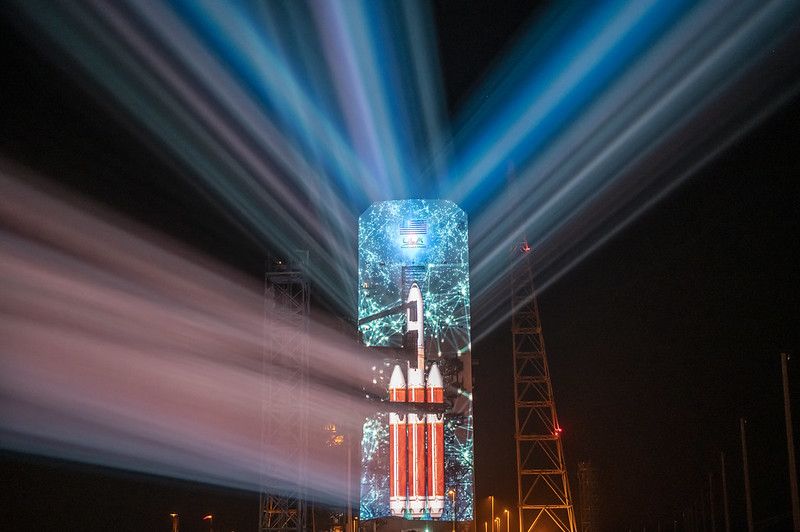 United Launch Alliance debuts first-ever 3D projection on a Delta IV Heavy rocket