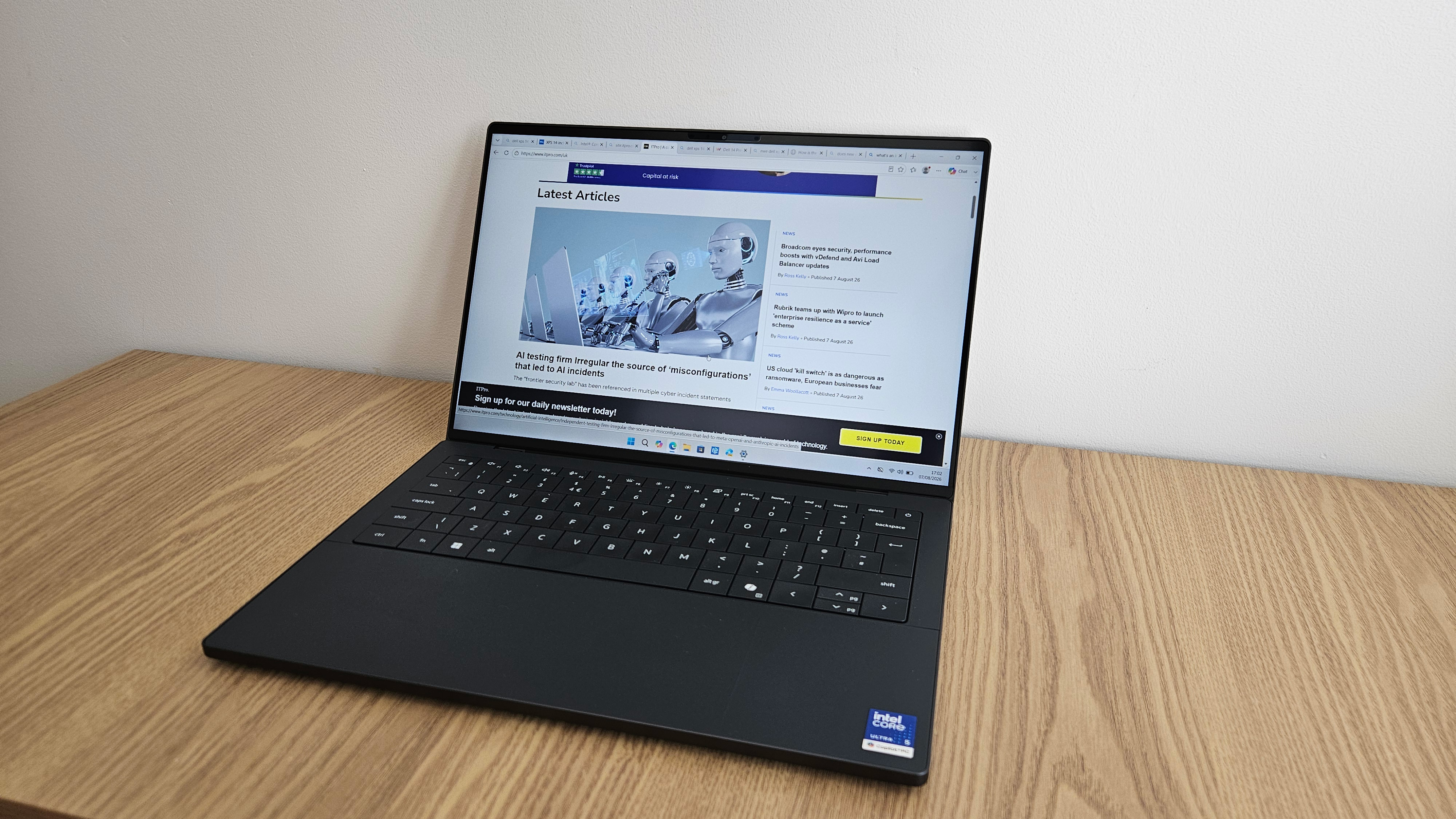 The XPS 14 (2026) on a desk