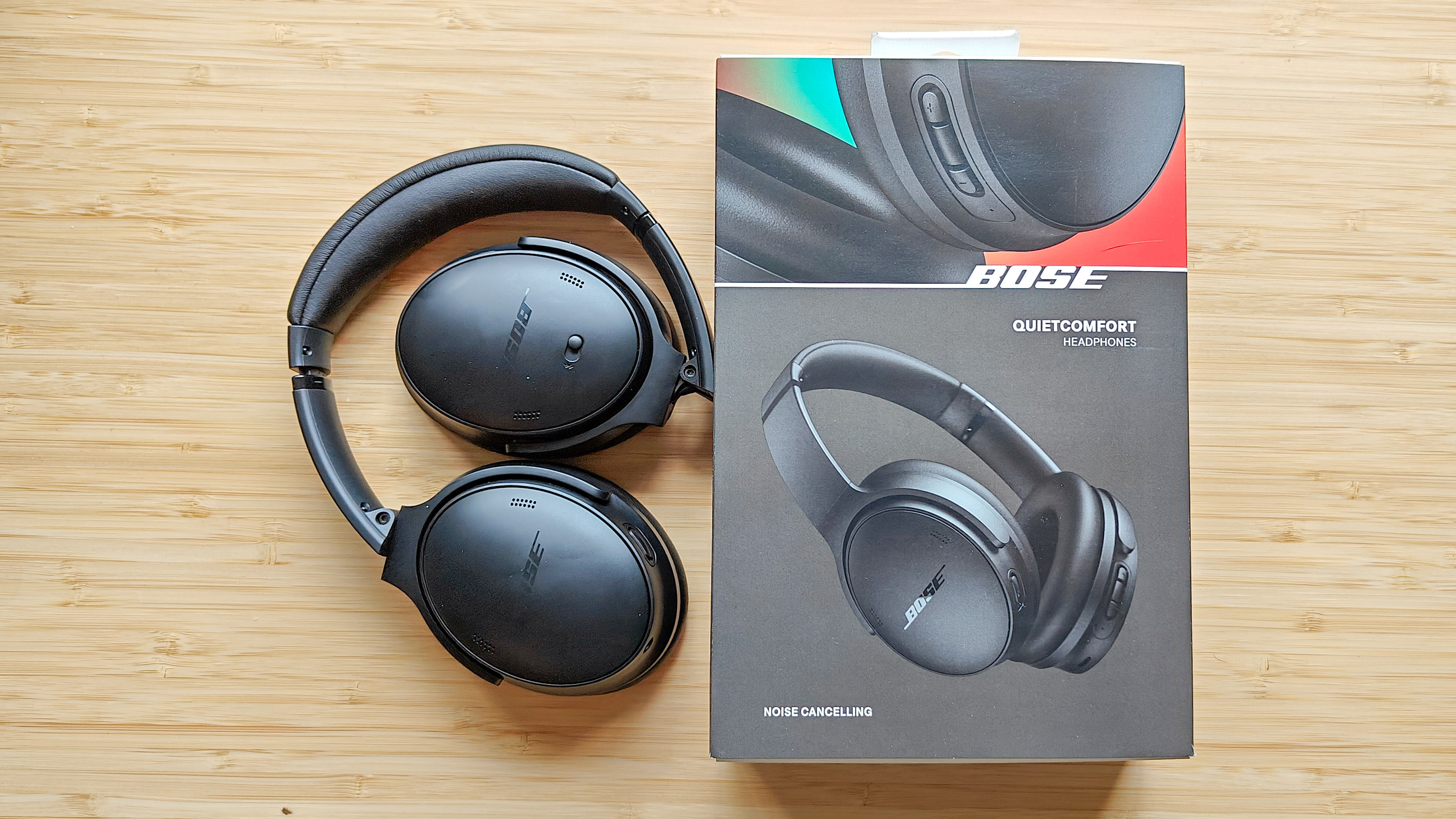 Bose QuietComfort Headphones with the packing box
