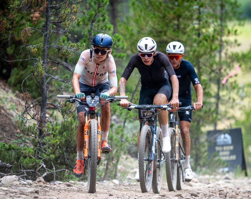 Lauren De Crescenzo uses flat bars as equipment choice for 2025 Leadville Trail 100 MTB
