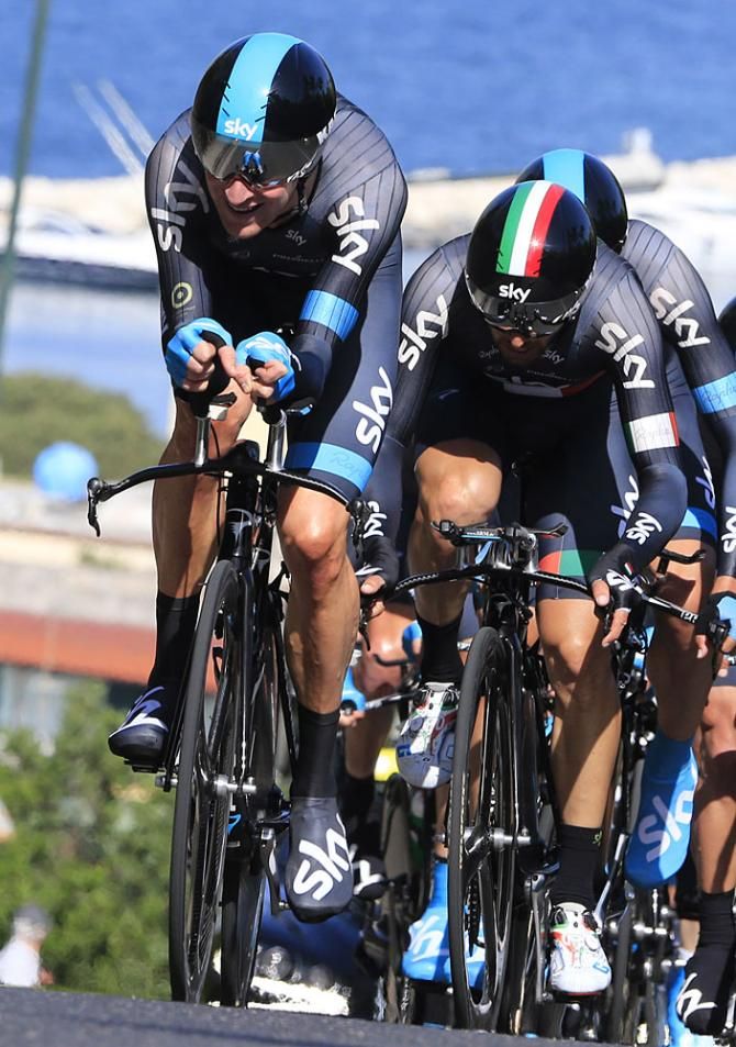 Bradley Wiggins leads the Sky train