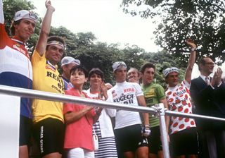Phil Anderson in the white jersey at the end of the 1981 Tour de France, with Bernard Hinault wearing yellow at the end after Anderson held it for 9 days