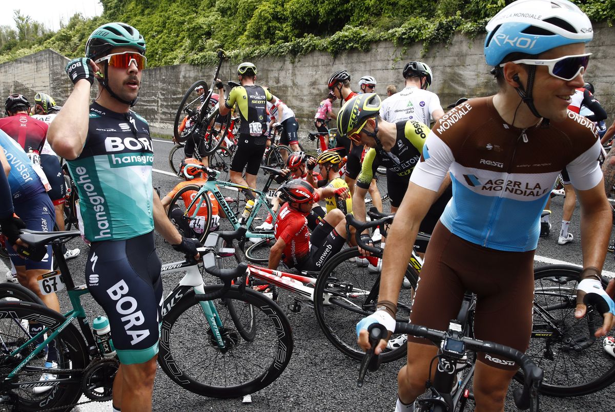 A crash on stage 6 of the Giro d'Italia