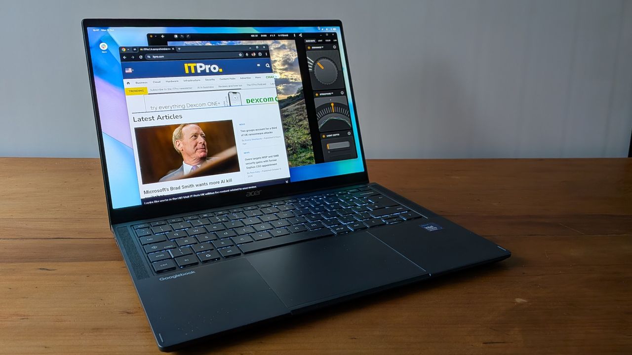 The Acer Googlebook 14 on a desk