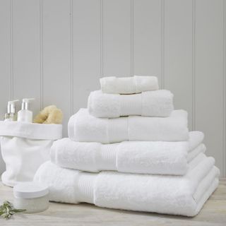 The White Company white towels