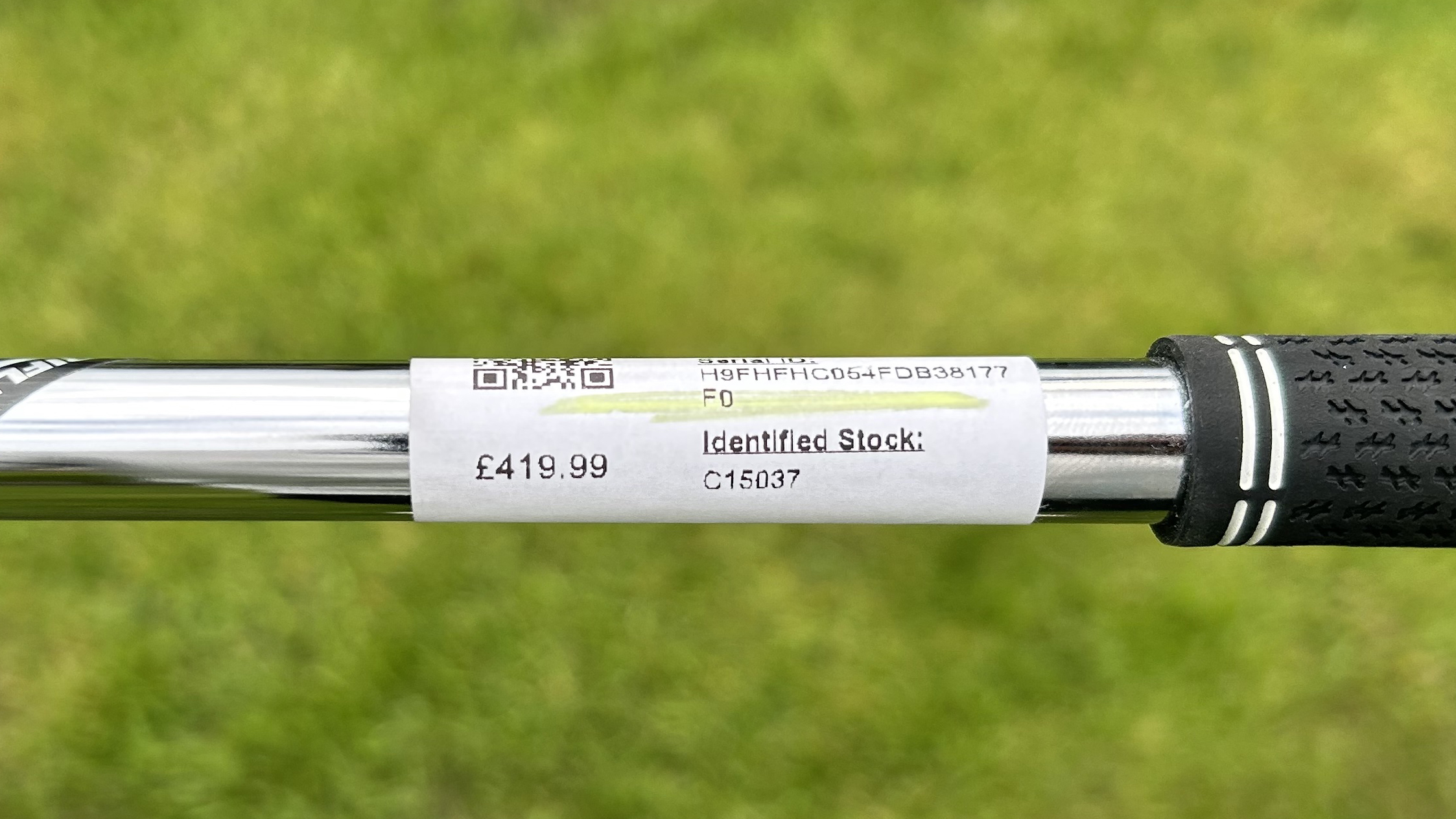 Photo of the price tag of the irons