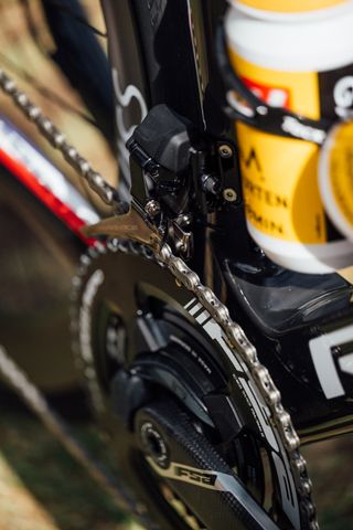 The front derailleur and chainset of the Ridley Noah Fast 3.0