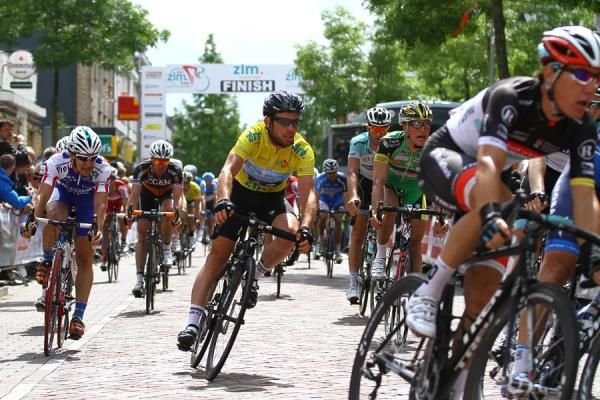 Mark Cavendish (Sky) finishes up the race.
