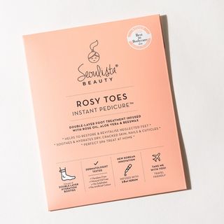 Seoulista Beauty Rosy Toes Instant Pedicure Mask in pink packet