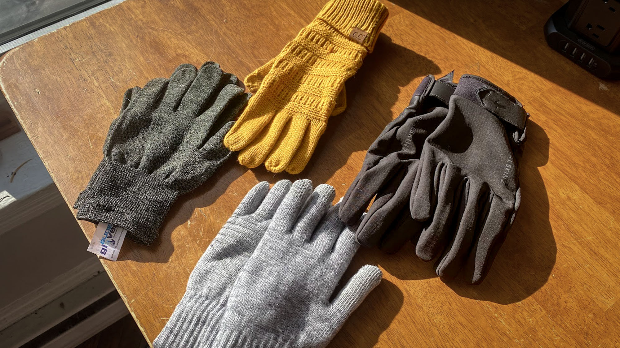 Best touchscreen gloves for 2024 Tom s Guide