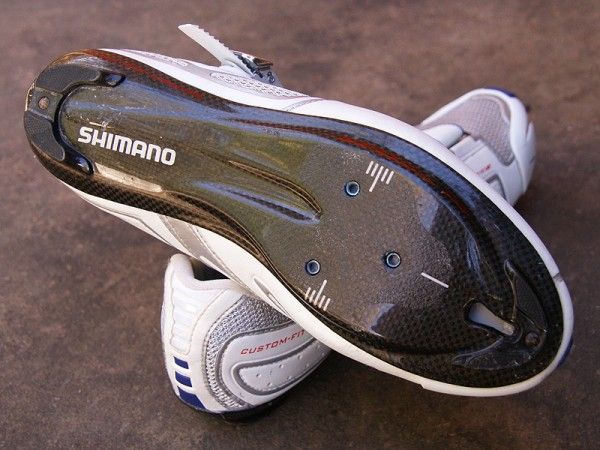 The hollow carbon outsole offers no perceivable yield under power