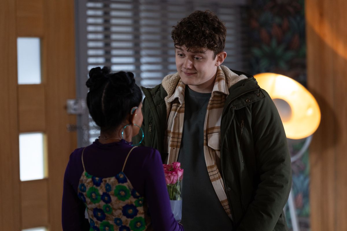 Will Tom tell Yazz the truth in Hollyoaks?