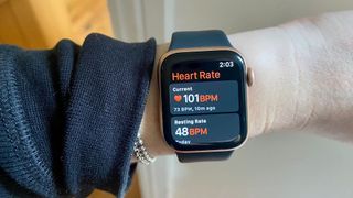 A photo of the heart rate screen on the Apple Watch