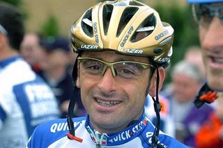 Paolo Bettini (Quick Step) with Olympic gold helmet